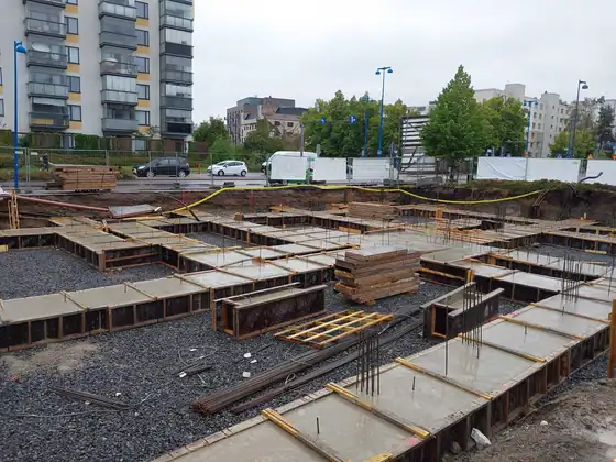 As Oy Järvenpään Pormestarinkulma – elementtiasennus, paikallavalu, perustukset ja raudoitus (2025), kuva 3