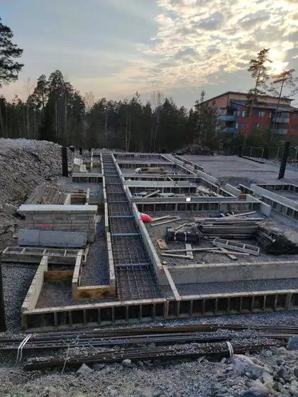 Sipoon Kalliomäenkaari 7–9 – elementtiasennus, paikallavalu, perustukset ja väestönsuojat (vss) (2026), kuva 3
