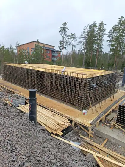 Sipoon Kalliomäenkaari 7–9 – elementtiasennus, paikallavalu, perustukset ja väestönsuojat (vss) (2026), kuva 9