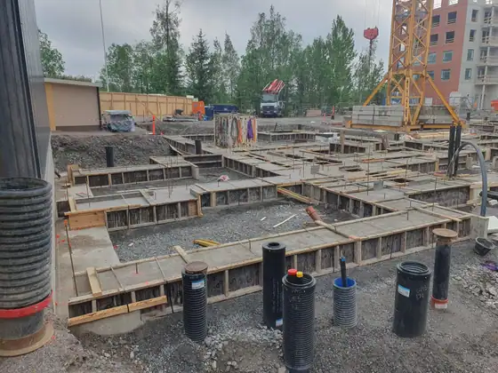 TA Aso Viulukonsertonkuja 4b – elementtiasennus ja raudoitus (2025), kuva 4