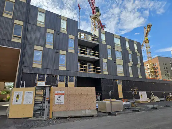TA Aso Viulukonsertonkuja 4b – elementtiasennus ja raudoitus (2025), kuva 9