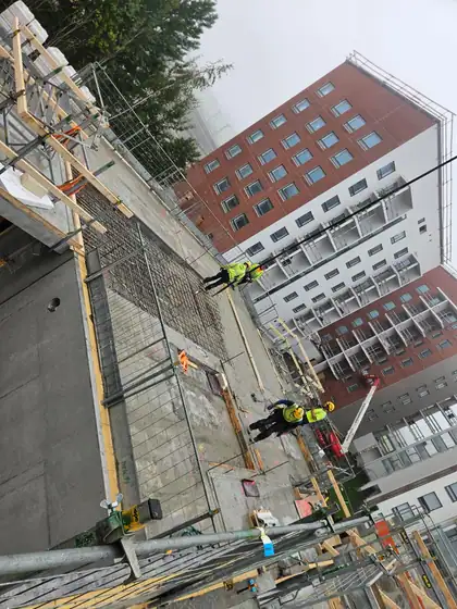 TA Aso Viulukonsertonkuja 4b – elementtiasennus ja raudoitus (2025), kuva 21