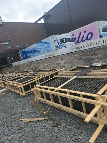 Valio Riihimäki – perustukset (2026), kuva 2